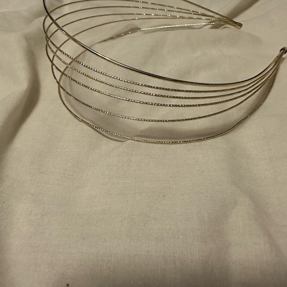 Gold Double Strand Headband - Picture 6 of 8